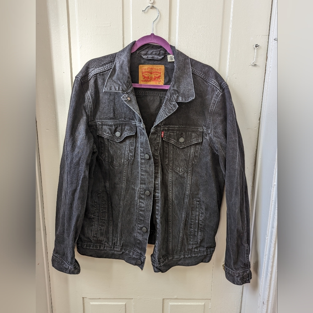 Black Levis Denim Jacket
